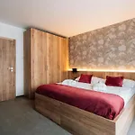 Rodinny Hubert High Tatras Hotel 4*