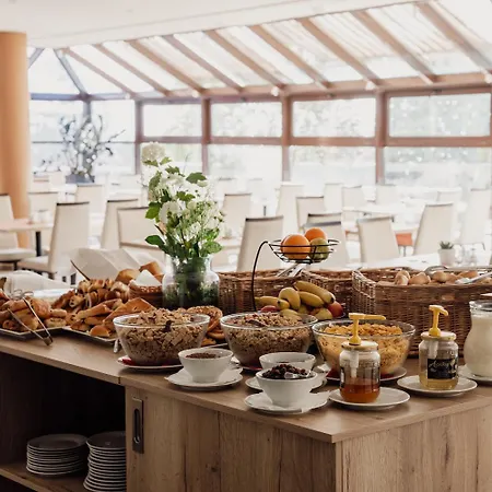 Rodinny Hubert High Tatras Hotel 4*