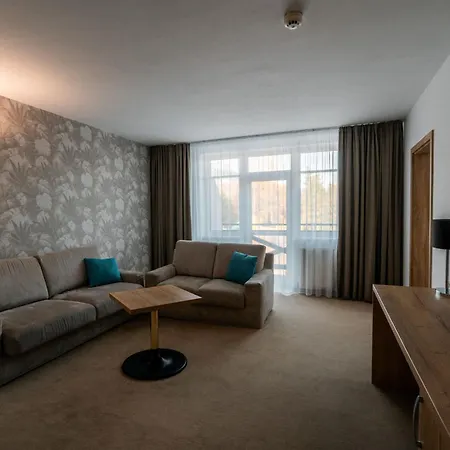 Rodinny Hubert High Tatras 4* Високе-Татри
