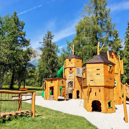 Rodinny Hubert High Tatras Отель